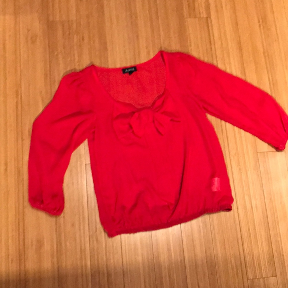 Red bow top